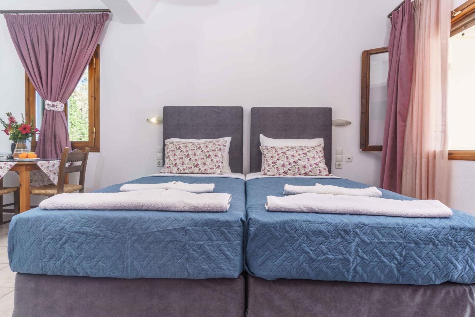 Galini Apartments Лентас Экстерьер фото